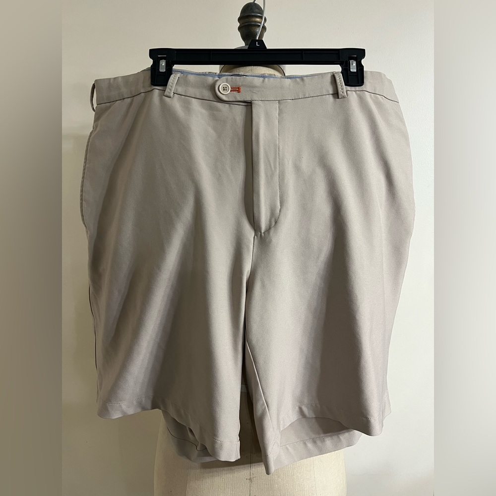 Peter Millar Wicking Element Khaki Zip Frt Hook & Eye Bttn Frt Closure Short 38
